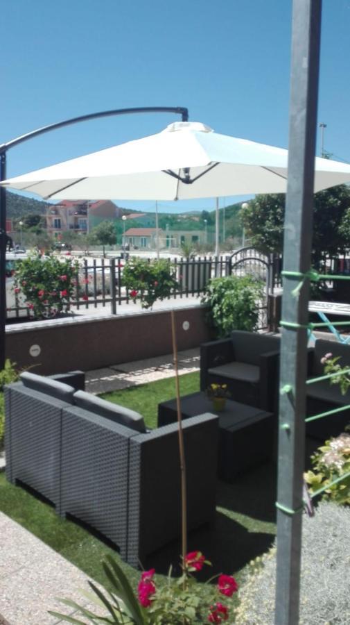 Poljica  Apartments Tomislav מראה חיצוני תמונה
