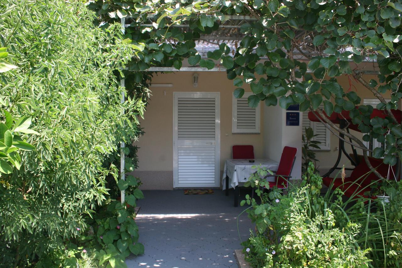 Poljica  Apartments Tomislav מראה חיצוני תמונה