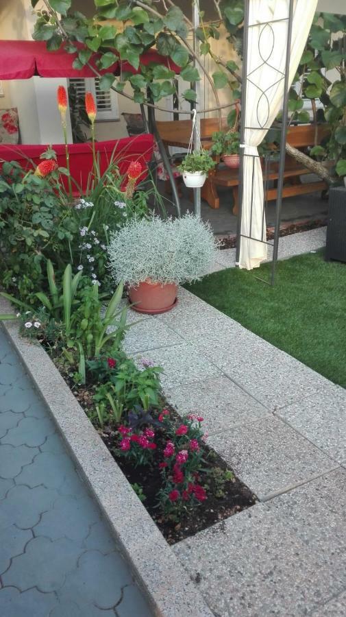 Poljica  Apartments Tomislav מראה חיצוני תמונה